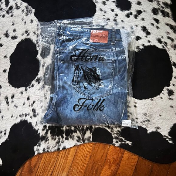 Midwash Distressed Flare Jeans | Homefolk - Picture 4 of 5